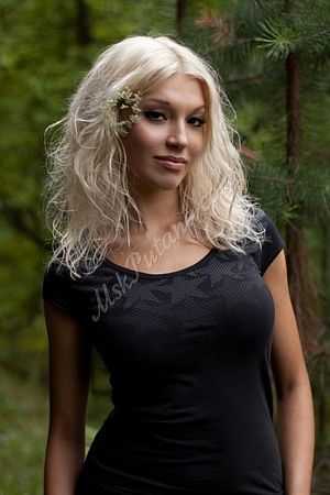 Марта, метро Полянка