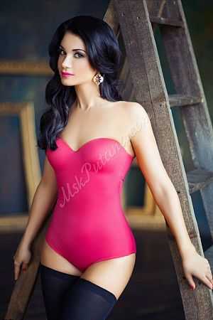 Кира, метро Бульвар Рокоссовского