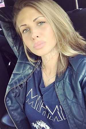 Лена, метро Солнцево