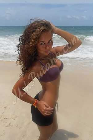 Лена, метро Александровский сад