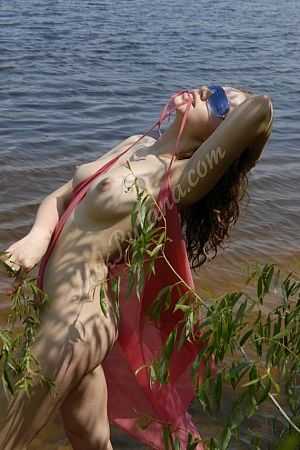 Юля, метро Семёновская