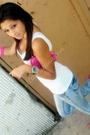 Нина, метро Тульская