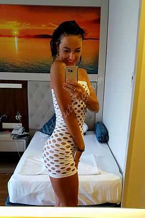 Катя, метро Локомотив