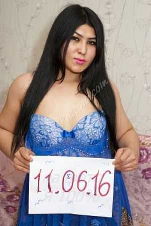 Яна, метро Третьяковская