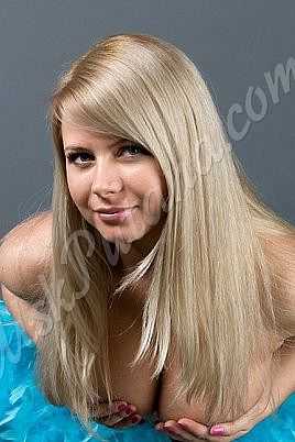 Альбина, метро Киевская