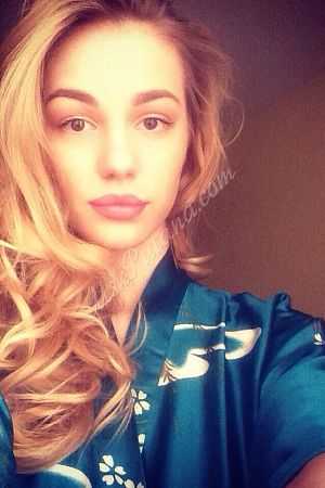 Аля, метро Комсомольская