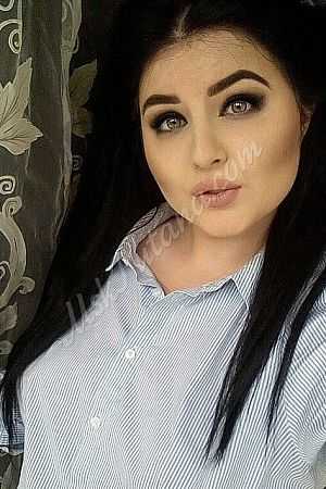 Ася, метро Лужники