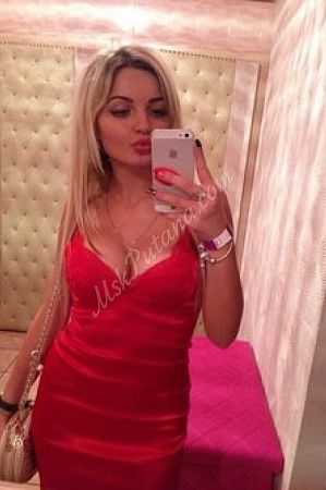 Лана, метро Лужники