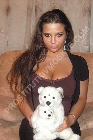 Вера, метро Кропоткинская