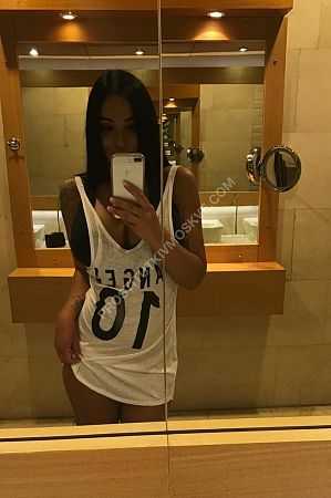 Тина, метро Мичуринский проспект