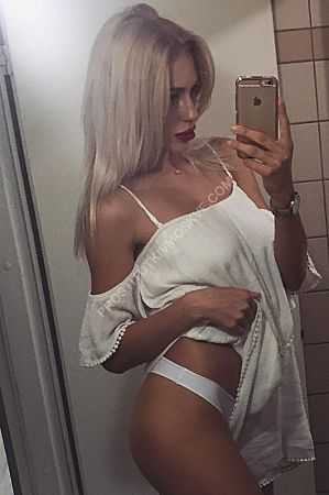 Карина, метро Щербинка