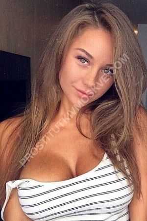 Даша, метро Смоленская