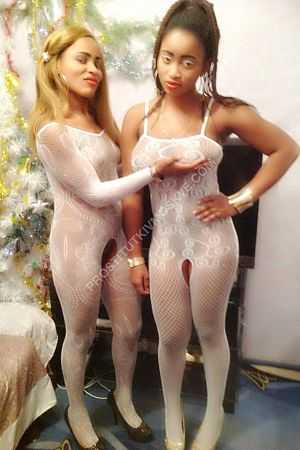 Мими, метро Международная