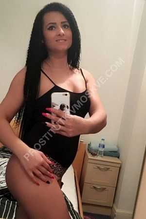 Мила, метро Лесопарковая