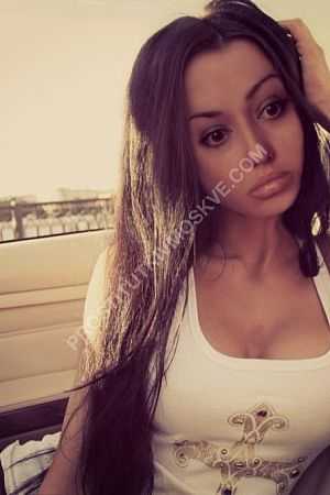 Яна, метро Солнцево