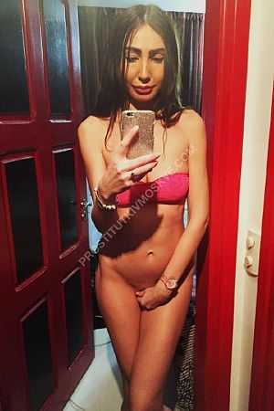 Анита, метро Проспект Вернадского