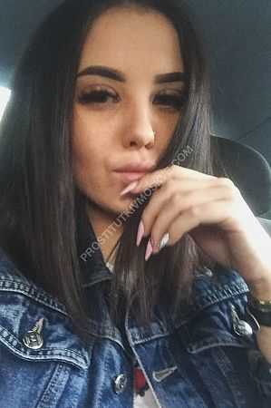 Полина, метро Мякинино