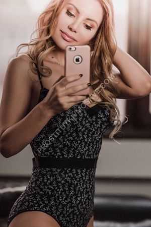 Алла, метро Мякинино