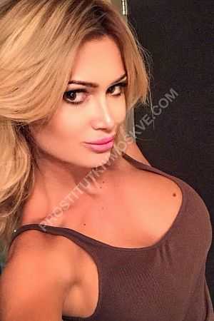 Марина, метро Водный стадион