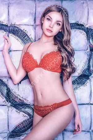 Виктория, метро Алма-Атинская