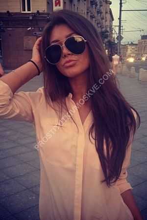 Мила, метро Боровицкая