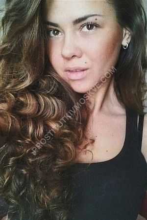 Света, метро Тёплый Стан