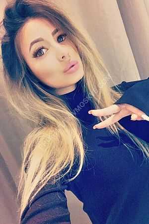 Милана, метро Беговая