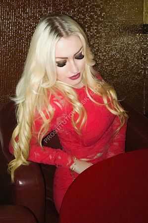 Лия, метро Китай-город