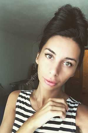 Света, метро Озёрная