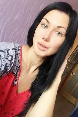 Николь, метро Крымская