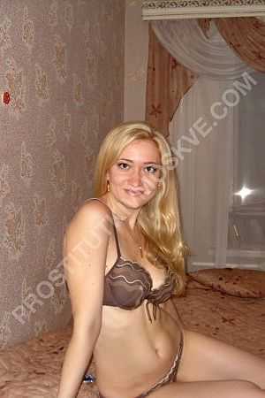 Анжела, метро Верхние Котлы