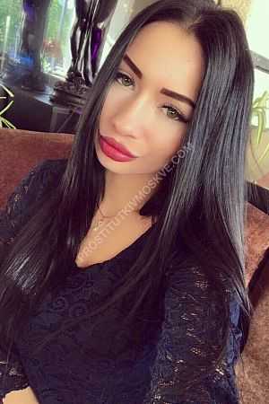 Настя, метро Выставочная