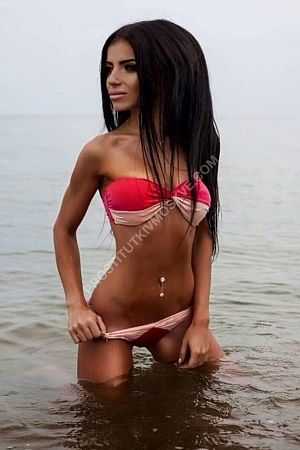 Настя, метро Молодёжная