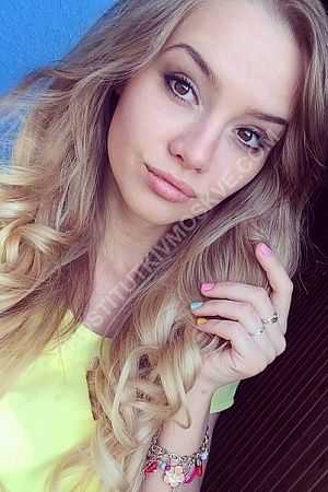 Катя, метро Красносельская