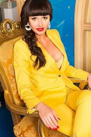 Дина, метро Пролетарская