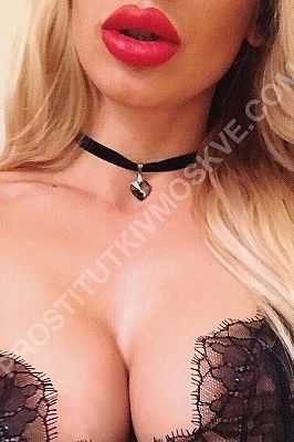 поля, метро Фрунзенская