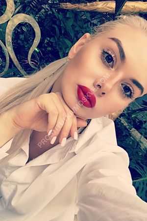 Настя, метро Владыкино