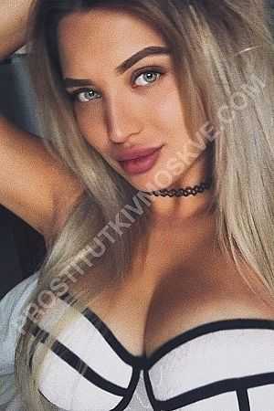 Настя, метро Щукинская