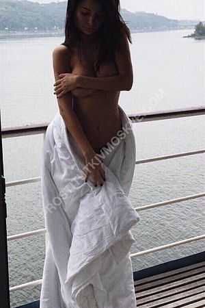 Маша, метро Марксистская