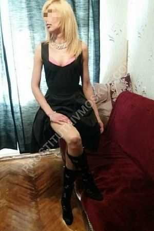 Даша, метро Полянка