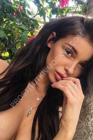 леся, метро Павелецкая