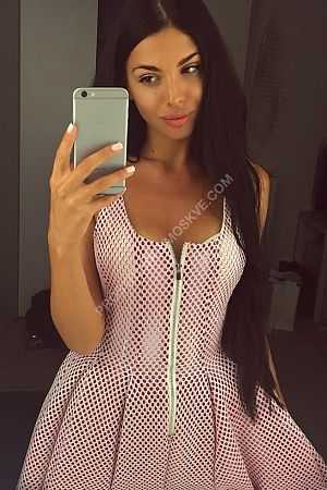 Маша, метро Бутырская