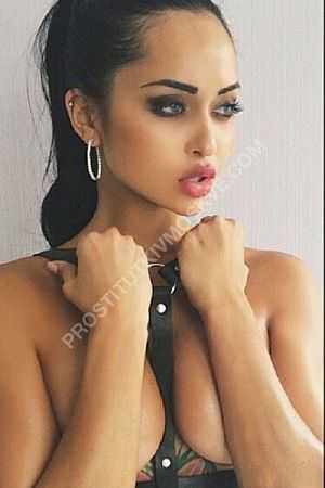 каролина, метро Тушинская