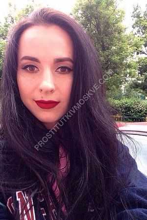 ЛОЛА, метро Баррикадная