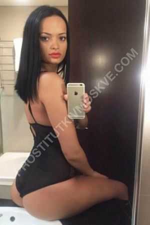 Вика, метро Озёрная