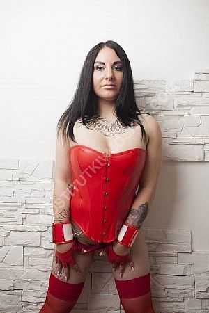 Юля, метро Добрынинская