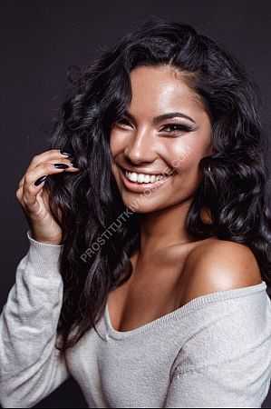 ТИНА, метро Новоясеневская