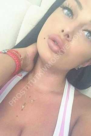 Даша, метро Молодёжная