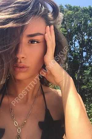 Алиша, метро Алма-Атинская