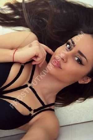 вика, метро Спартак